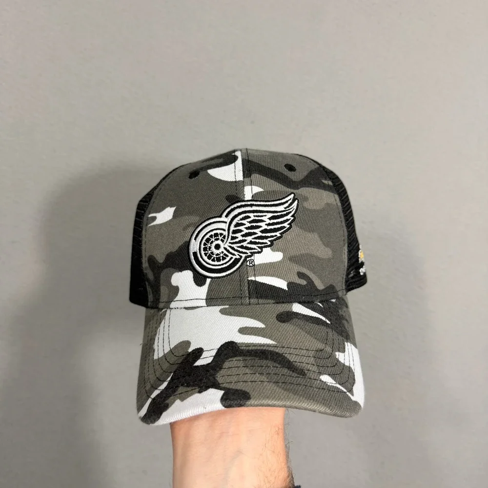 Vintage Kick10 Hat Grey Camo Detroit Red Wings Trucker Snapback Chevrolet Logo